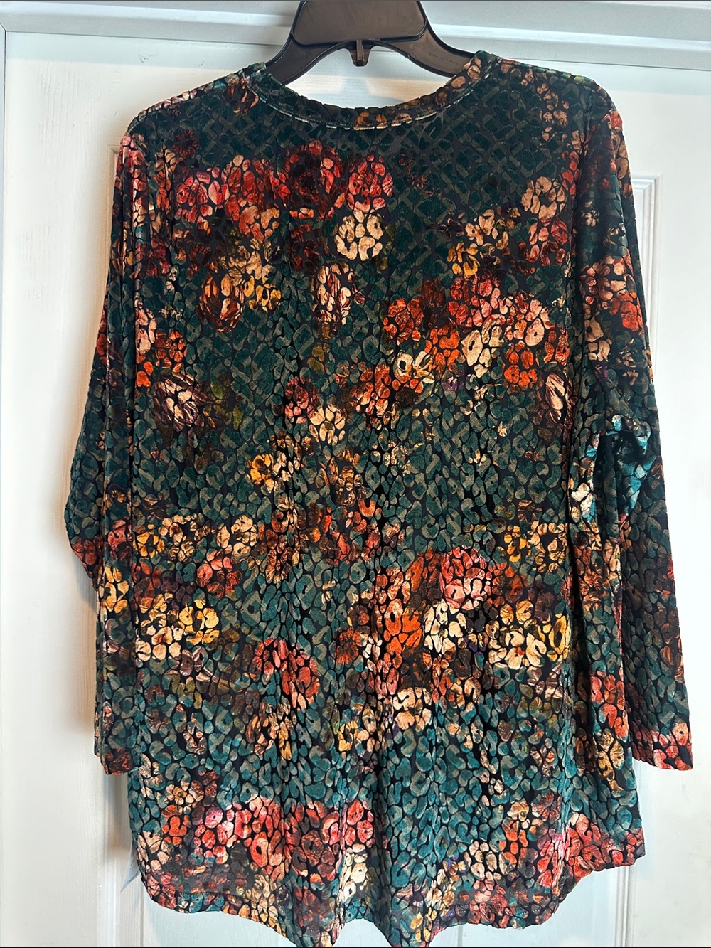 Calessa Plus Size Women's Teal Floral Velvet Long-Sleeve Top - Picture 2 of 7